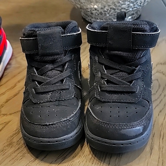 Nike Court Borough shoes - Picture 2 of 3